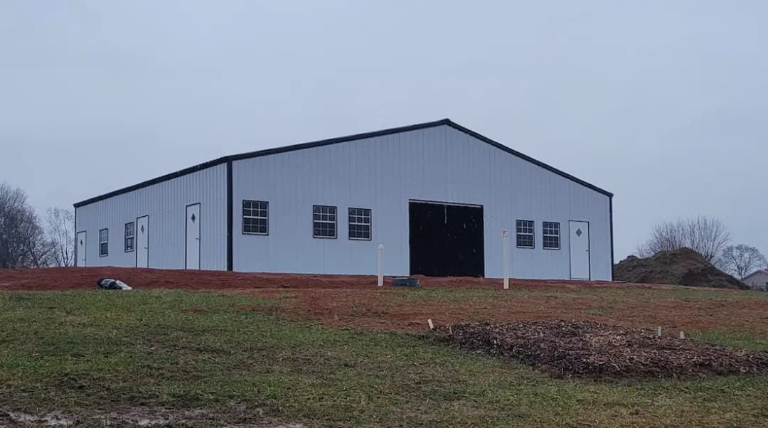 Discover 5 Industries That Benefit from Commercial Metal Buildings