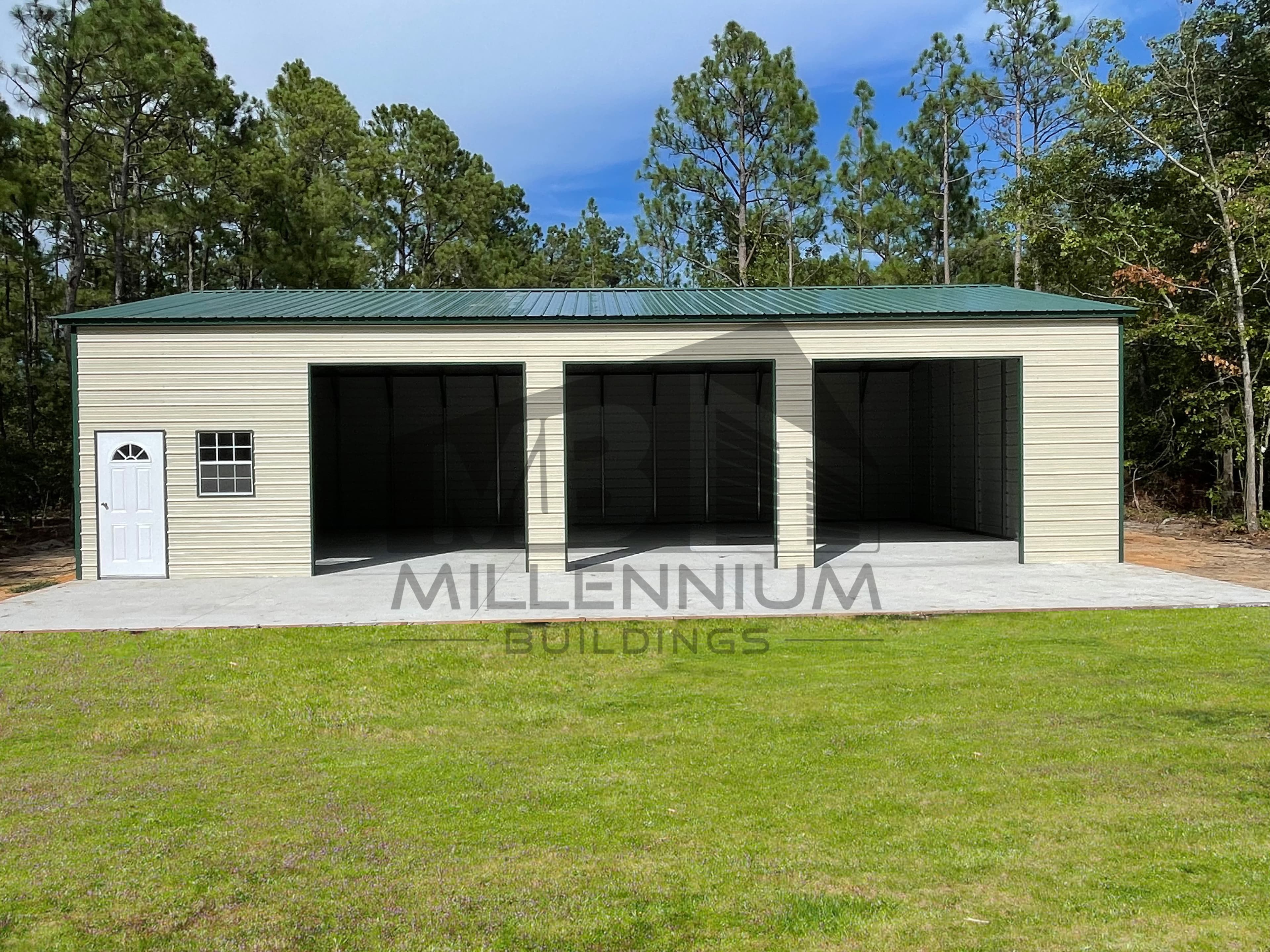 Fully Enclosed Garage 30’X45X12′