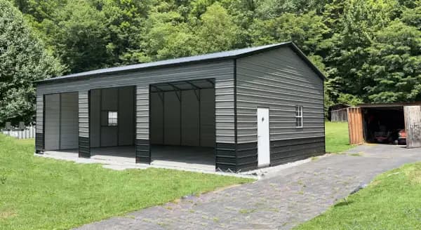 Fully Enclosed Garage 24’X40’X12′