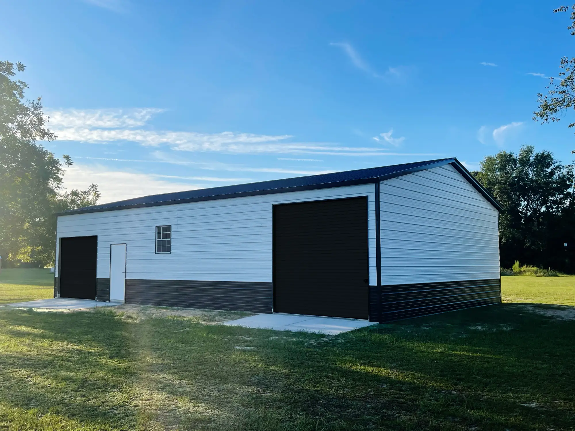 Fully Enclosed Garage 30X50X11