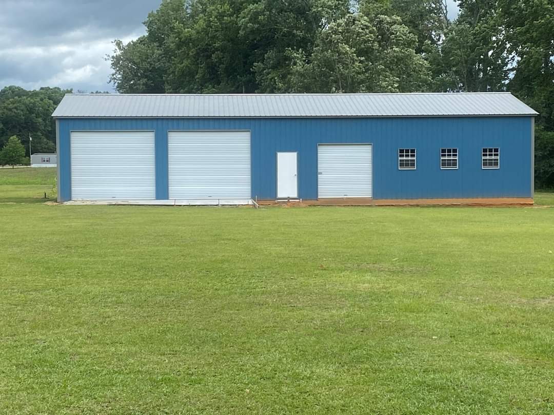 Vertical roof style fully enclosed